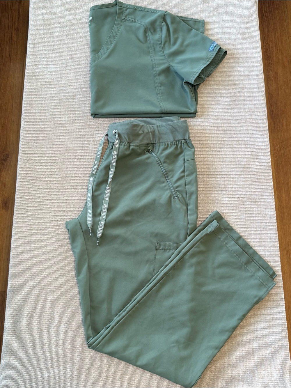 Med Couture Olive Green Women’s Scrub Set